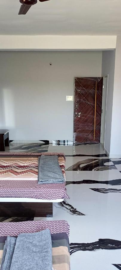 Matoshree Guesthouse Akalkot Extérieur photo