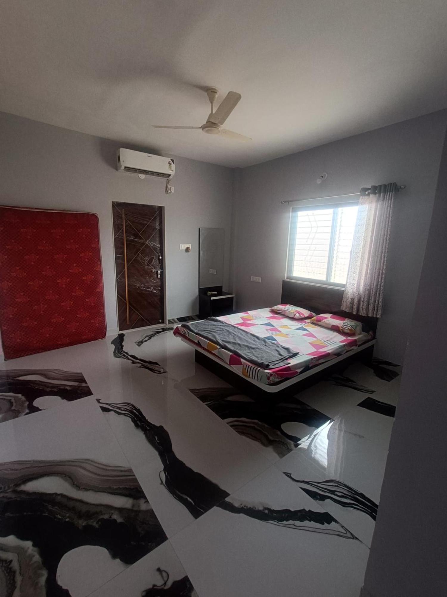 Matoshree Guesthouse Akalkot Extérieur photo